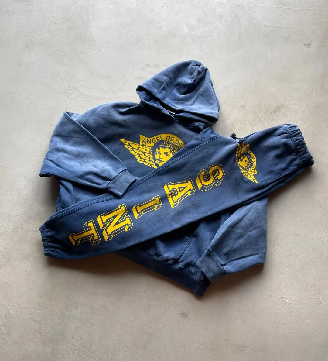 SAINT M×××××× ANGEL SWEATER PANTS/NAVY Angel Reborn Blue Sweatpants Washed Blue S-XL Assute Garment Dyeing Full Clothes Water Fading Dirty and Distressed New Vintage Ceiling God Cut Original Same Style